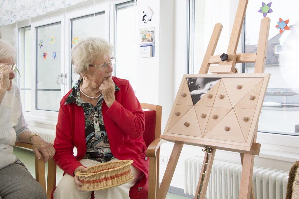 jeu pour activités en maison de retraite