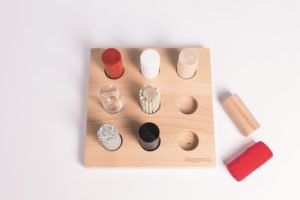 planche experimentation des materiaux jeu eveil sensoriel jeu exercice gerontologie dusyma ludimage 103238 min