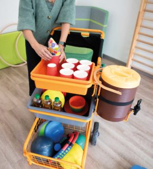 chariot activités sportives avec distributeur de boissons